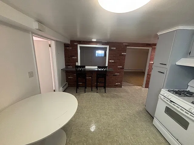 1 bed, 875 sqft, $2,350 — Photo 4