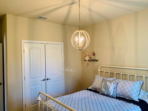 5th image of 1017 Orchard Hill Trl