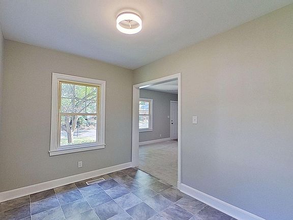 5th image of 204 Hillcrest Drive