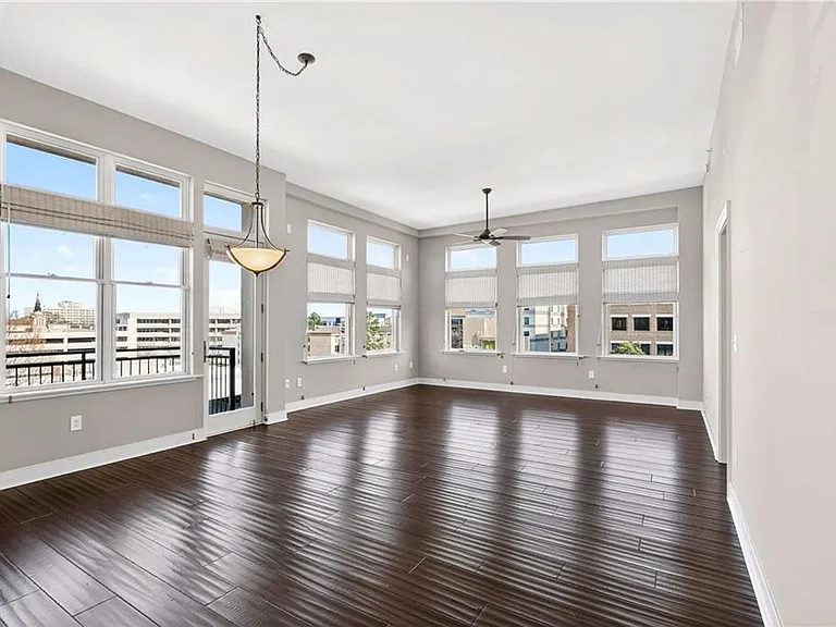 201 W Ponce De Leon Ave #702 — Photo 3