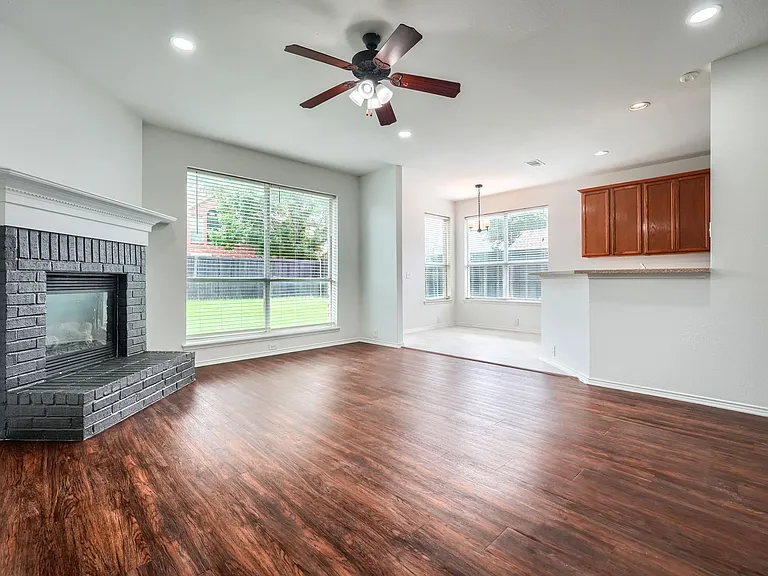 8217 Rayburn Ln — Photo 4