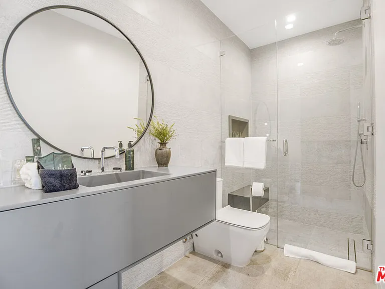 4246 Levitt Ln — Photo 42