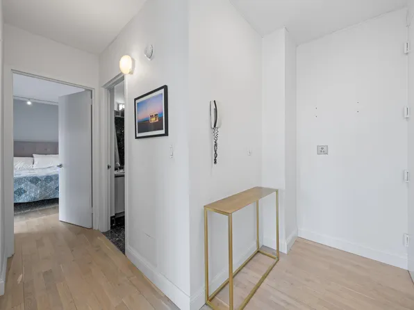 304 East 65th Street image 9 of 17