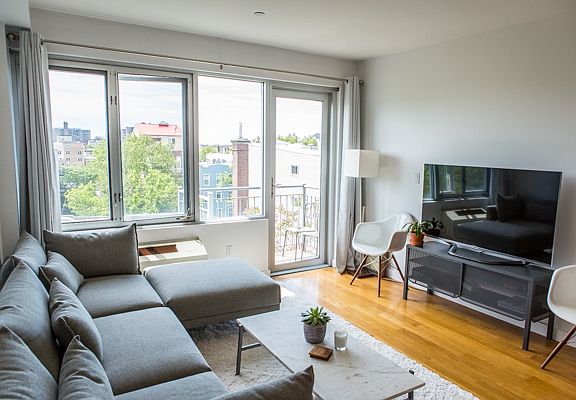 3rd image of 630 Metropolitan Ave APT 5B