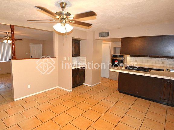 4th image of 2909 N 42nd Ave