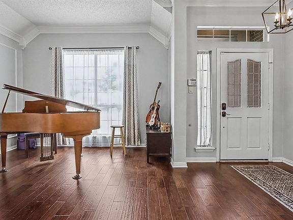 4th image of 6891 High Country Dr