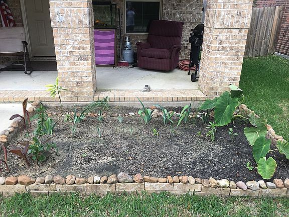 3rd image of 4189 Country Club Dr