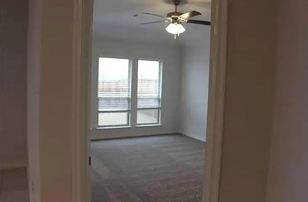 5010 Flanagan Dr — Photo 12