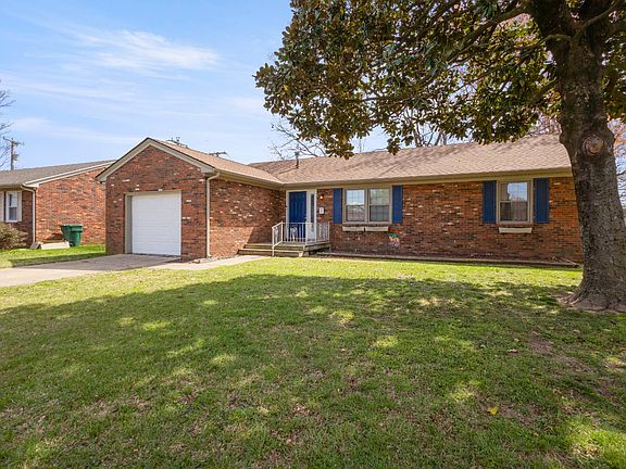 2nd image of 3611 Christie Pl