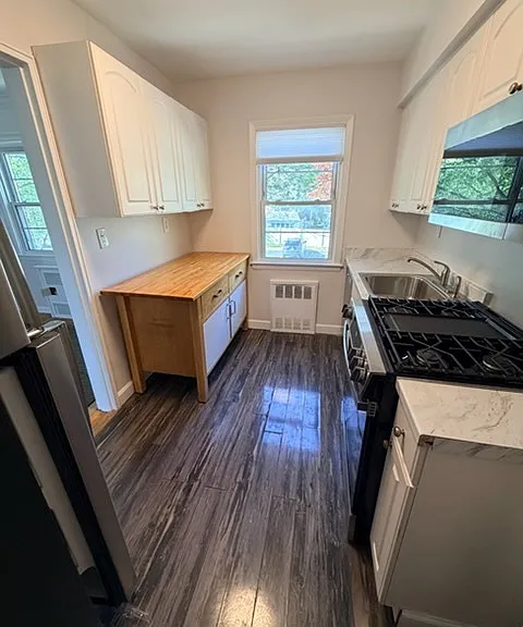 250 Glenbrook Rd #D — Photo 5