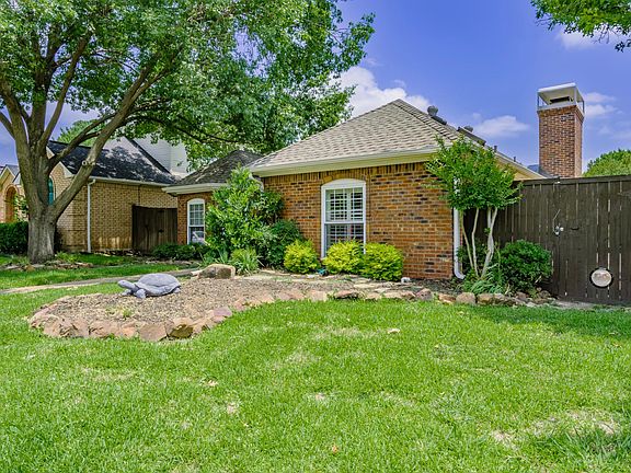 3rd image of 2707 Hickory Bend Dr