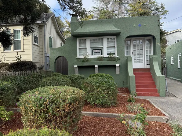 888 Lomita St, Monterey, CA 93940