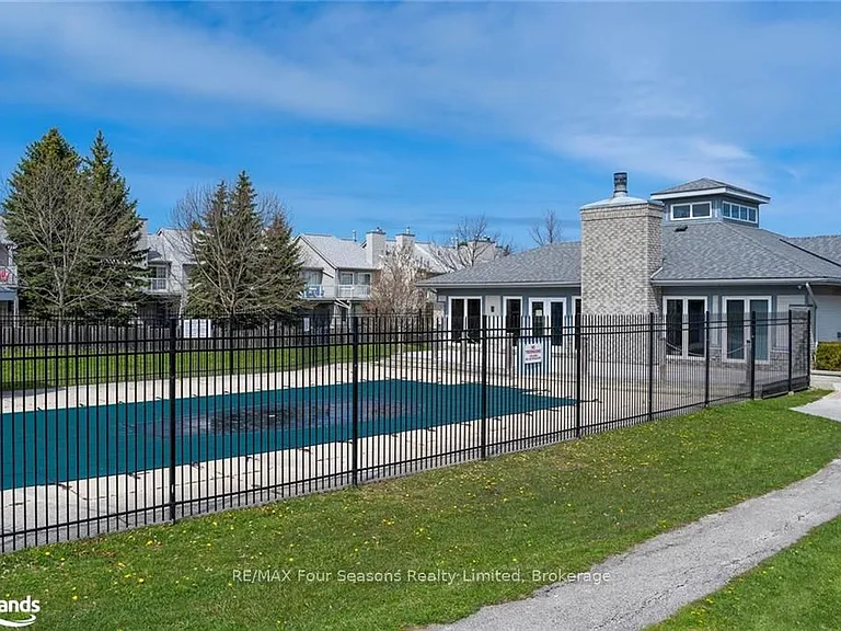 162 Settlers Way #37 — Photo 21