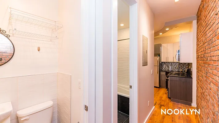 Rented by Nooklyn NYC LLC | media 26