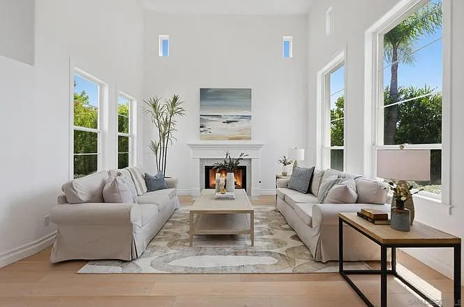 855 Stratford Knl — Photo 3