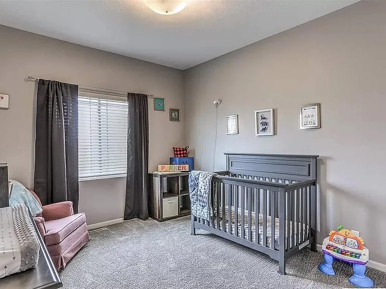 7033 S 183rd Ave — Photo 15