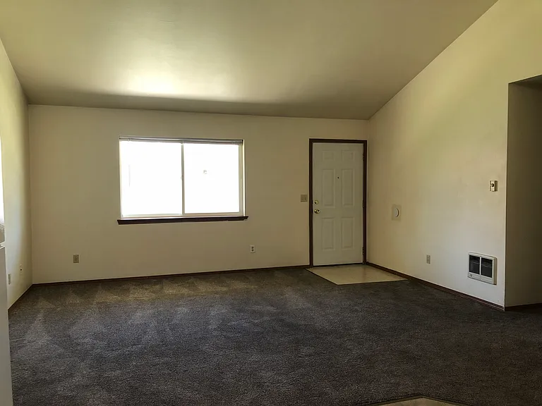 1016 E 19th Ave #B — Photo 4