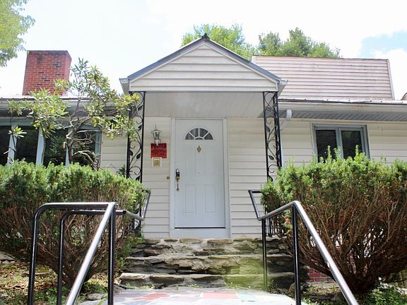 2nd image of 87 Bellevue Dr E