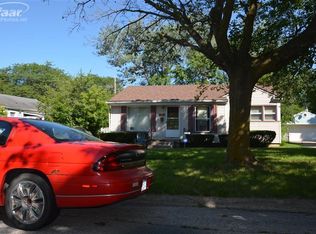 4505 Greenlawn Dr, Flint, MI 48504