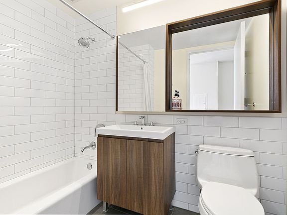 5th image of 333 Schermerhorn St APT 42N