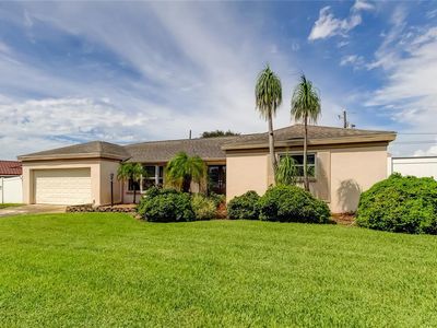 14049 Yacht Club Blvd, Seminole, FL, 33776