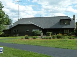 49W035 Scott Rd, Big Rock, IL 60511