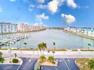 3010 59th St S APT 201, Gulfport, FL 33707