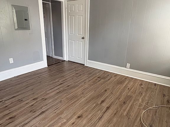 3rd image of 111 Yale Ave #4