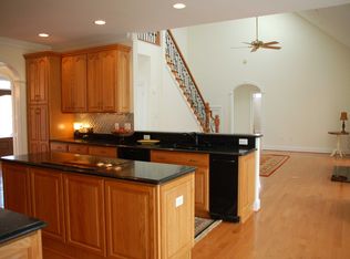 3733 Heverley Dr, Glen Allen, VA 23059