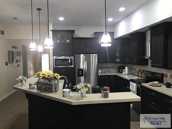 5th image of 3806 Astorga Ln #2