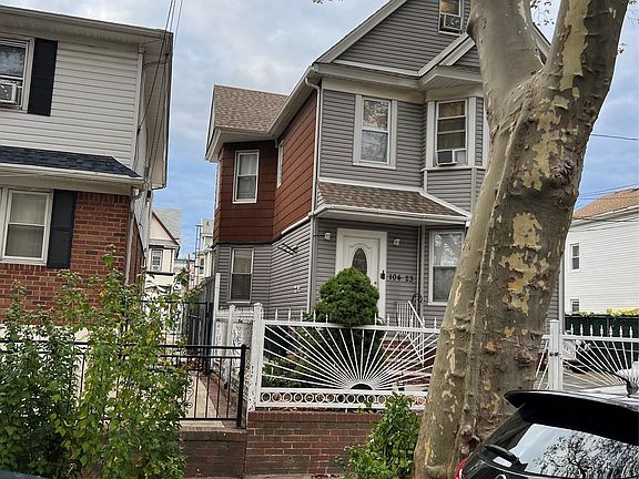 4th image of 10423 90th Avenue