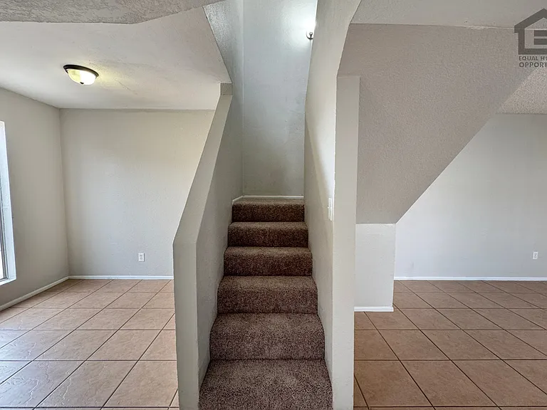 1765 E Pepper Cir — Photo 21