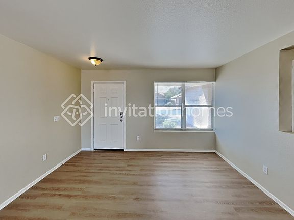 4th image of 15770 W Gelding Dr