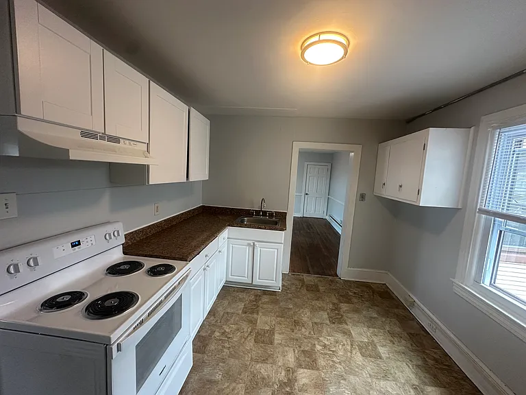 216 Beech Street — Photo 13