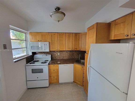 3rd image of 355 76th St