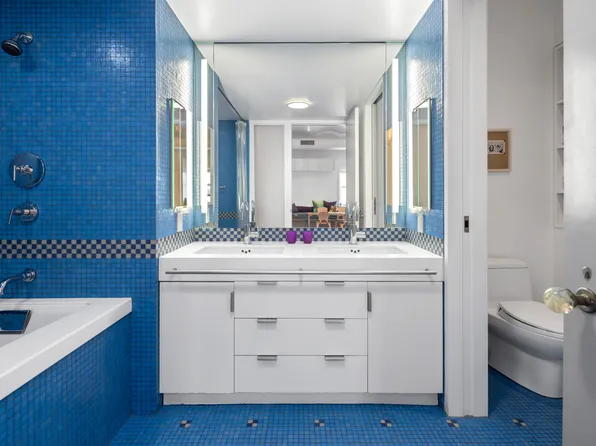 257 West 17th Street image 9 of 15