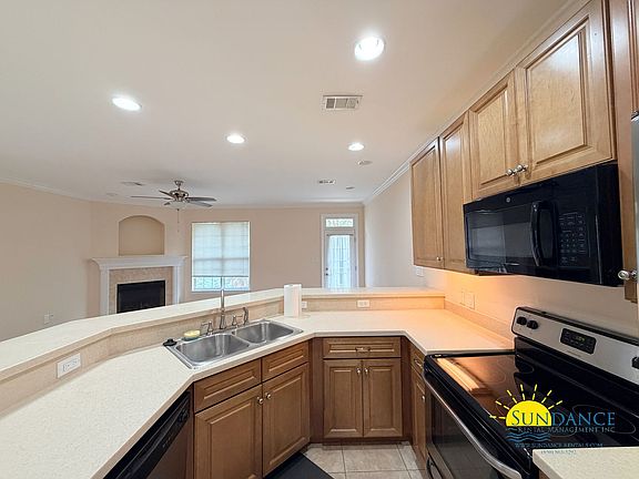 5th image of 409 Nathey Ave