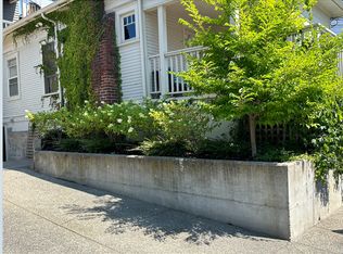 712 N Motor Pl APT 1, Seattle, WA 98103