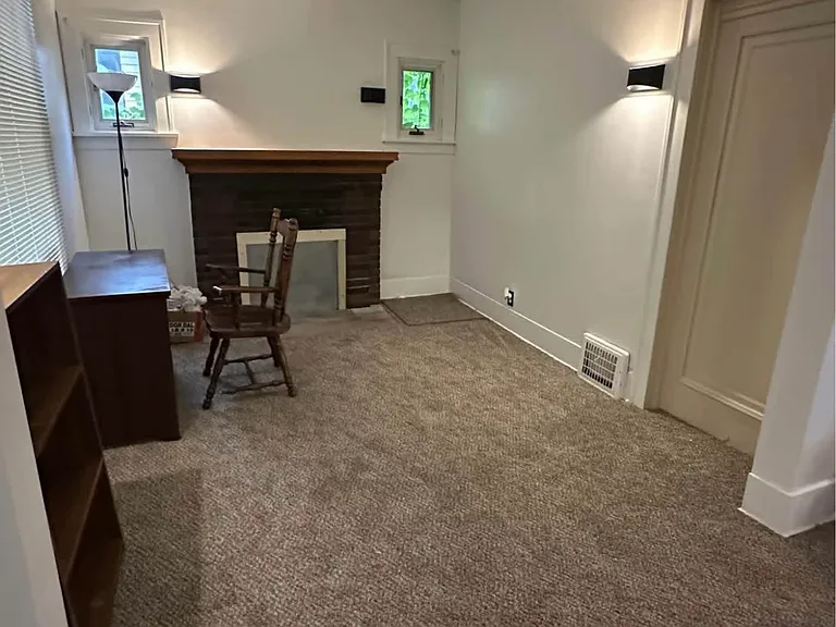 710 N Chevrolet Ave — Photo 3