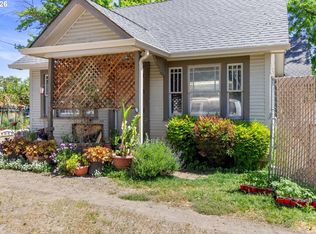 1225 W Main St, Medford, OR 97501