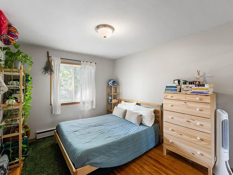 2112 Garfield Ave #8 — Photo 5