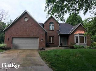 8872 Golden Leaf Ct NW, Pickerington, OH 43147