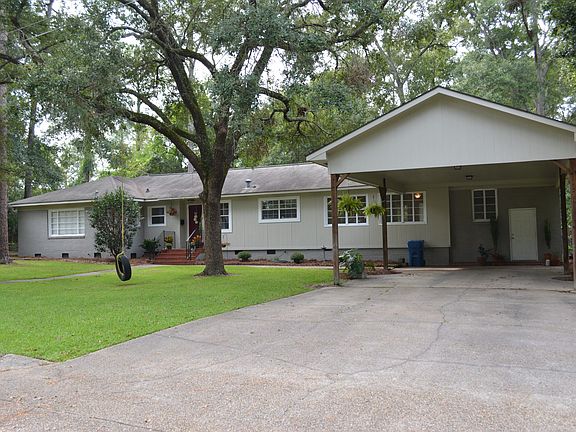 5th image of 705 Woodhaven Dr