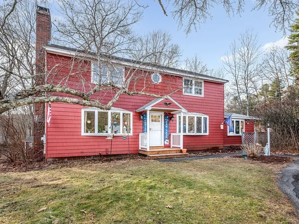 4 Belvina Cir, Pelham, NH 03076