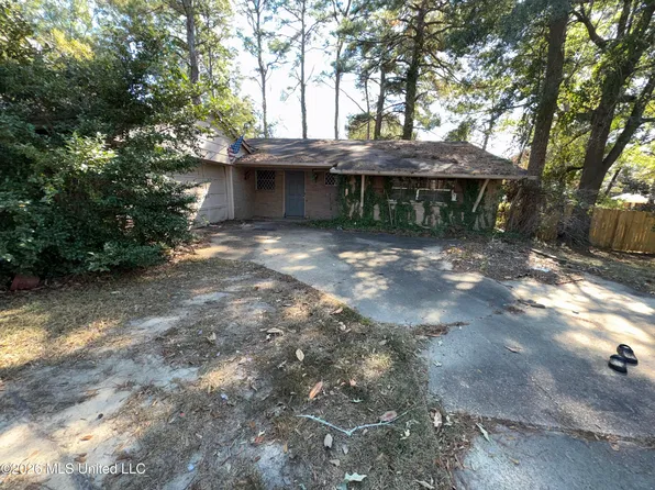 912 Post Rd, Clinton, MS 39056