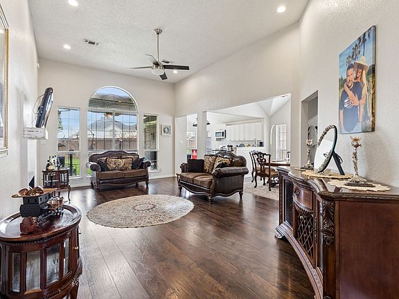 2nd image of 4600 Angelina Way