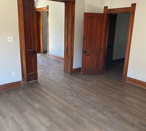 2nd image of 121 E North St APT A