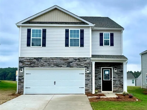 3770 Charles St NW, Conover, NC 28613