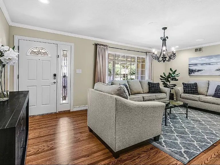 4318 Satinwood Dr — Photo 6