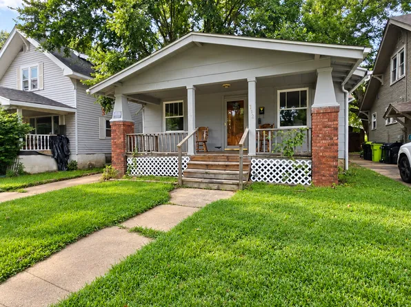 712 W Waggoner St, Decatur, IL 62526